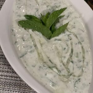 سلطة زبادي خيار